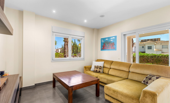 Herverkoop - 3. Halfvrijstaand huis - Elche - Costa Blanca Zuid