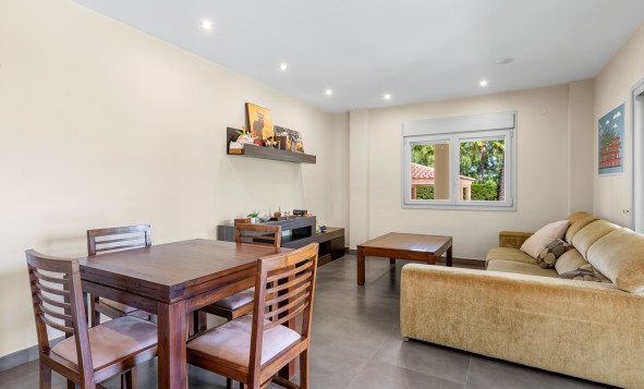 Herverkoop - 3. Halfvrijstaand huis - Elche - Costa Blanca Zuid