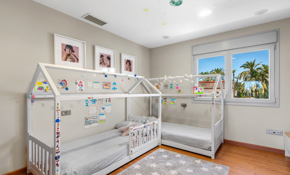 Herverkoop - 3. Halfvrijstaand huis - Elche - Costa Blanca Zuid