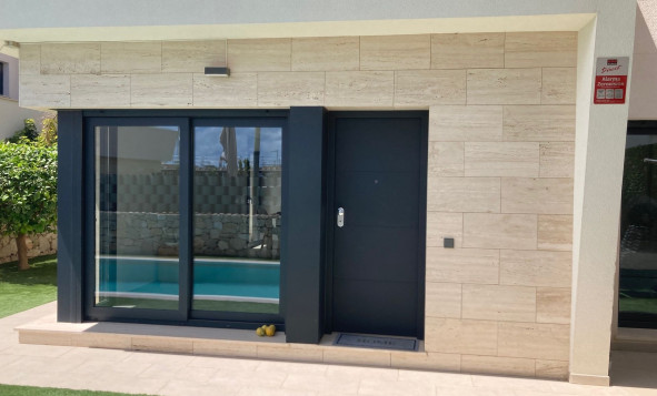 Herverkoop - 4. Halfvrijstaande villa - Pilar de la Horadada - Costa Blanca Zuid