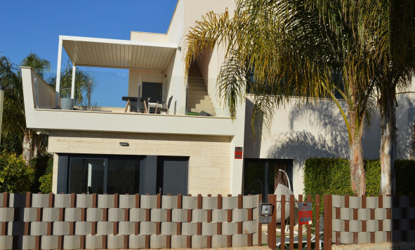 Herverkoop - 4. Halfvrijstaande villa - Pilar de la Horadada - Costa Blanca Zuid