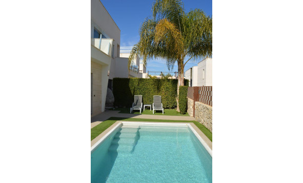 Herverkoop - 4. Halfvrijstaande villa - Pilar de la Horadada - Costa Blanca Zuid