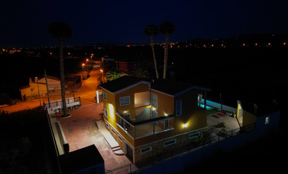 Herverkoop - 3. Halfvrijstaand huis - Orihuela - Costa Blanca Zuid