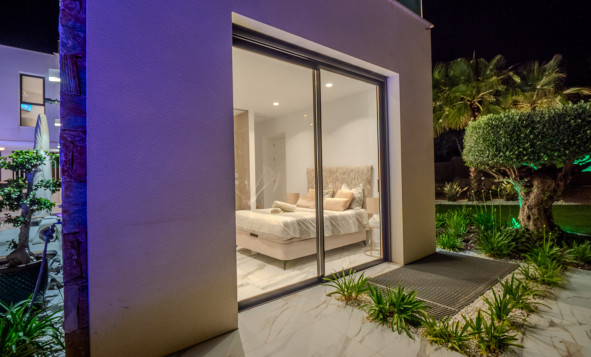 Herverkoop - 3. Halfvrijstaand huis - Orihuela Costa - Costa Blanca Zuid