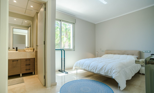 Herverkoop - 3. Halfvrijstaand huis - San Miguel de Salinas - Costa Blanca Zuid