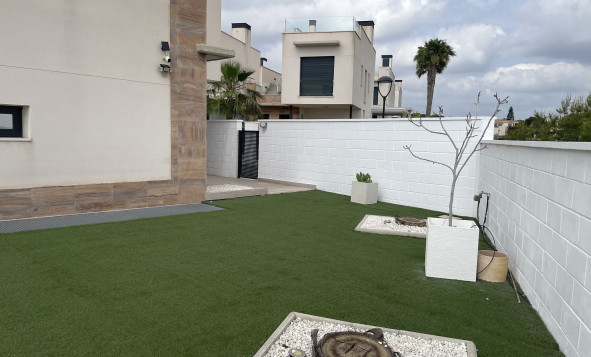 Herverkoop - 3. Halfvrijstaand huis - Cabo Roig - Costa Blanca Zuid