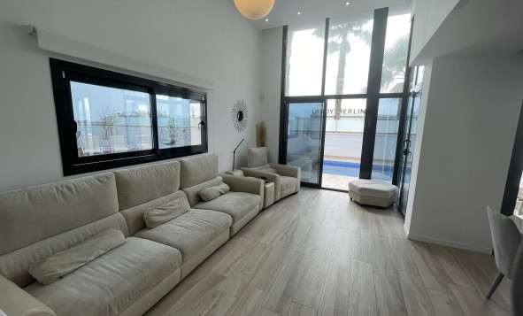 Herverkoop - 3. Halfvrijstaand huis - Cabo Roig - Costa Blanca Zuid