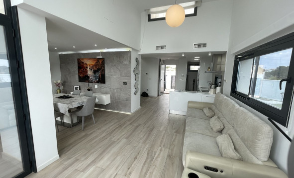 Herverkoop - 3. Halfvrijstaand huis - Cabo Roig - Costa Blanca Zuid