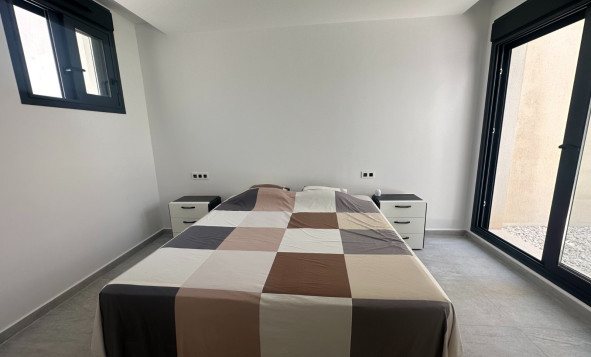 Herverkoop - 3. Halfvrijstaand huis - San Miguel de Salinas - Costa Blanca Zuid