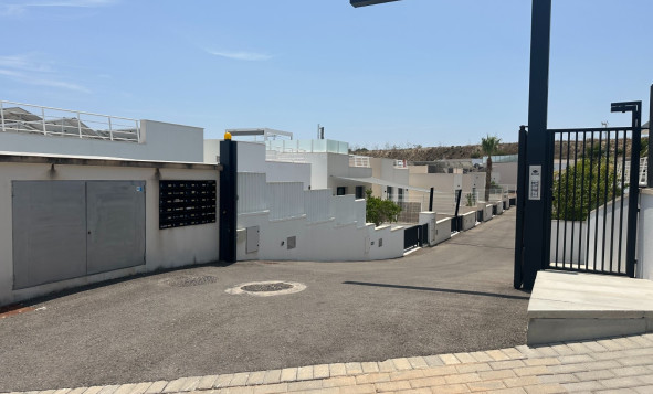 Herverkoop - 3. Halfvrijstaand huis - San Miguel de Salinas - Costa Blanca Zuid