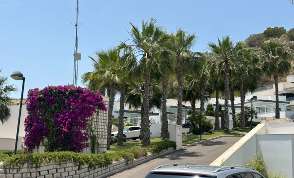 Herverkoop - 3. Halfvrijstaand huis - San Miguel de Salinas - Costa Blanca Zuid