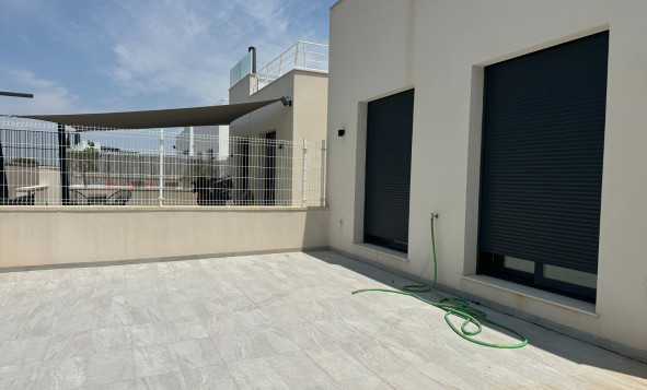 Herverkoop - 3. Halfvrijstaand huis - San Miguel de Salinas - Costa Blanca Zuid