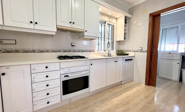 Herverkoop - 3. Halfvrijstaand huis - San Miguel de Salinas - Costa Blanca Zuid