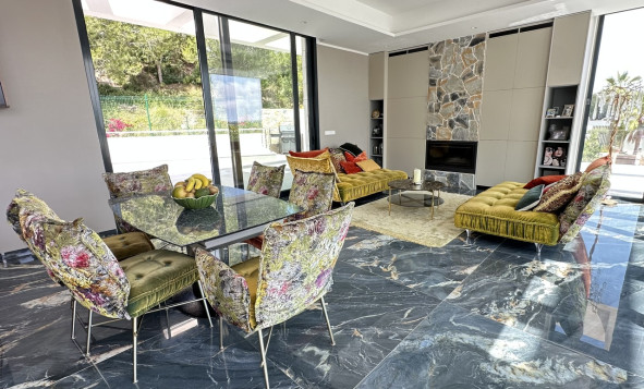 Herverkoop - 3. Halfvrijstaand huis - Las Colinas Golf and Country Club - Costa Blanca Zuid