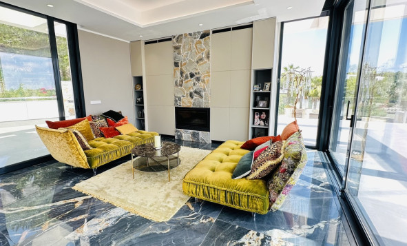 Herverkoop - 3. Halfvrijstaand huis - Las Colinas Golf and Country Club - Costa Blanca Zuid