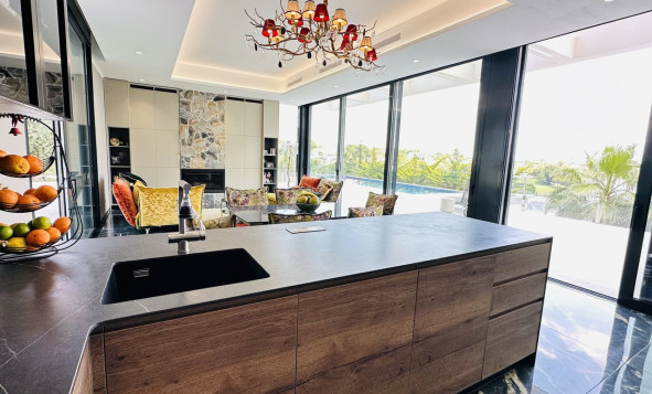 Herverkoop - 3. Halfvrijstaand huis - Las Colinas Golf and Country Club - Costa Blanca Zuid