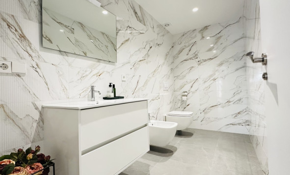 Herverkoop - 3. Halfvrijstaand huis - Las Colinas Golf and Country Club - Costa Blanca Zuid