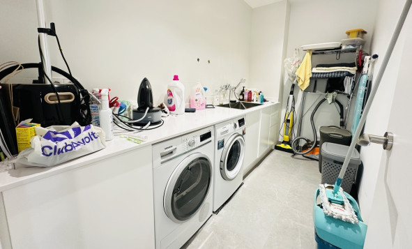 Herverkoop - 3. Halfvrijstaand huis - Las Colinas Golf and Country Club - Costa Blanca Zuid