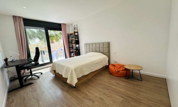 Herverkoop - 3. Halfvrijstaand huis - Las Colinas Golf and Country Club - Costa Blanca Zuid