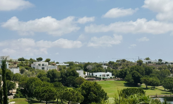Herverkoop - 3. Halfvrijstaand huis - Las Colinas Golf and Country Club - Costa Blanca Zuid