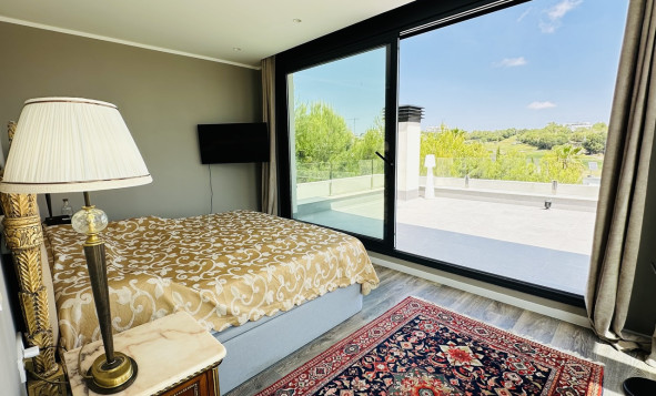 Herverkoop - 3. Halfvrijstaand huis - Las Colinas Golf and Country Club - Costa Blanca Zuid