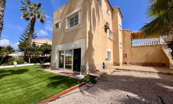 Reventa - 3. Casa pareada - La Zenia - Costa Blanca Sur