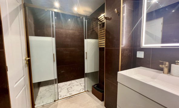 Resale - 1. Apartment / flat - Torrevieja - Costa Blanca South