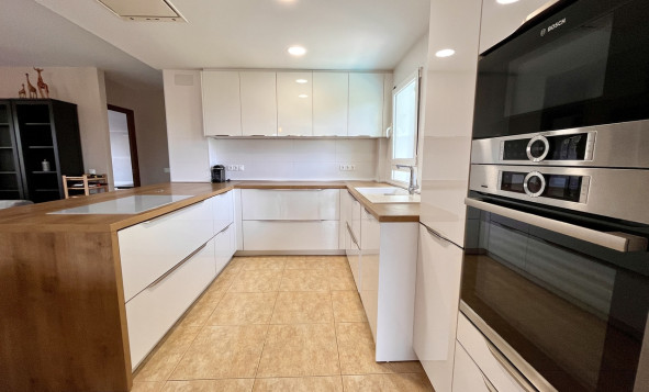 Herverkoop - 3. Halfvrijstaand huis - La Zenia - Costa Blanca Zuid