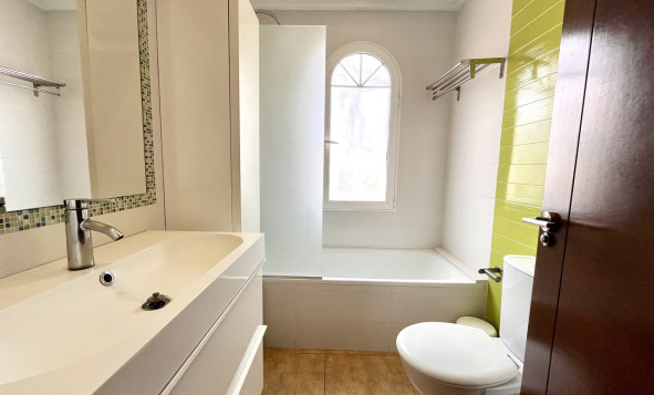 Herverkoop - 3. Halfvrijstaand huis - La Zenia - Costa Blanca Zuid