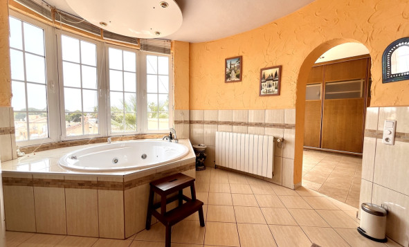 Herverkoop - 3. Halfvrijstaand huis - La Zenia - Costa Blanca Zuid