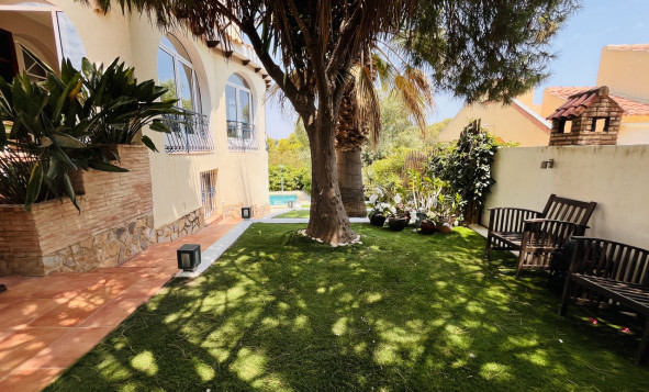 Herverkoop - 3. Halfvrijstaand huis - La Zenia - Costa Blanca Zuid