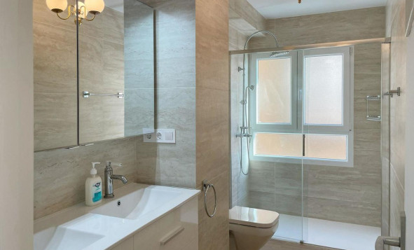 Herverkoop - 1. Appartement / flat - Torrevieja - Costa Blanca Zuid