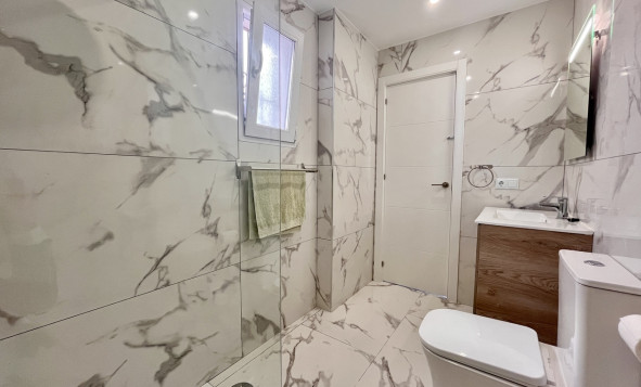 Herverkoop - 1. Appartement / flat - Villamartin - Costa Blanca Zuid