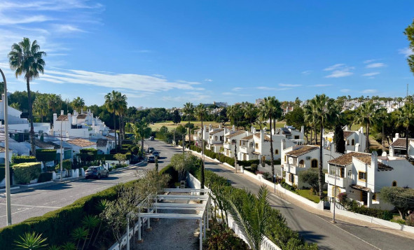 Reventa - 3. Casa pareada - Villamartin - Costa Blanca Sur