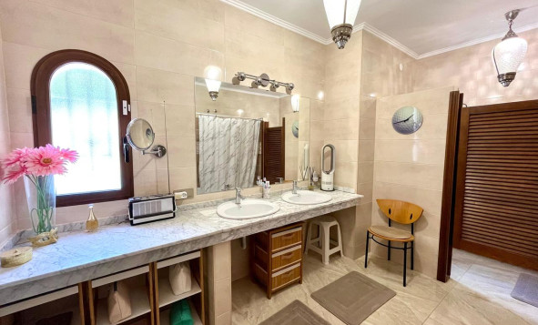 Reventa - 3. Casa pareada - Villamartin - Costa Blanca Sur