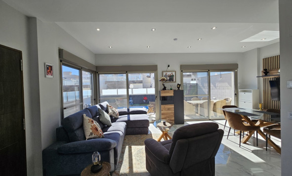 Herverkoop - 3. Halfvrijstaand huis - Villamartin - Costa Blanca Zuid