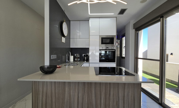 Herverkoop - 3. Halfvrijstaand huis - Villamartin - Costa Blanca Zuid