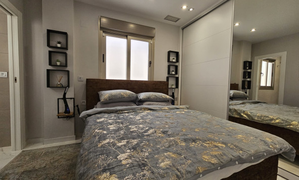 Herverkoop - 3. Halfvrijstaand huis - Villamartin - Costa Blanca Zuid