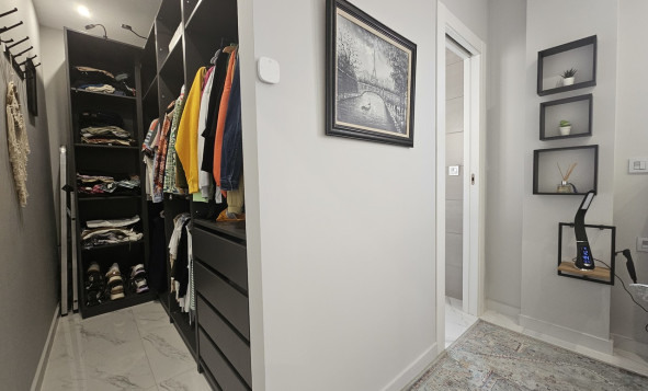 Herverkoop - 3. Halfvrijstaand huis - Villamartin - Costa Blanca Zuid