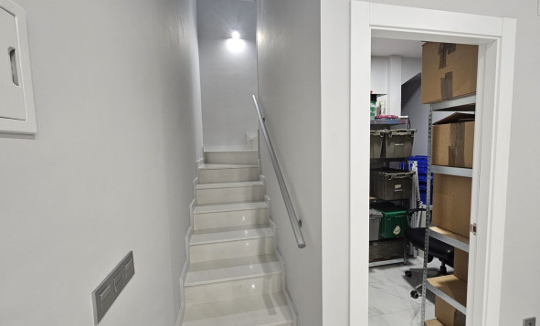 Herverkoop - 3. Halfvrijstaand huis - Villamartin - Costa Blanca Zuid