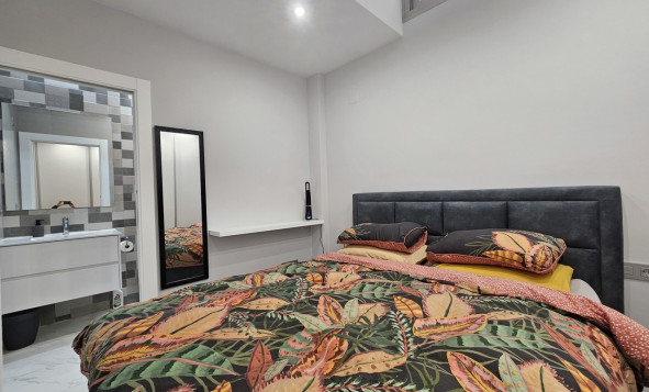 Herverkoop - 3. Halfvrijstaand huis - Villamartin - Costa Blanca Zuid