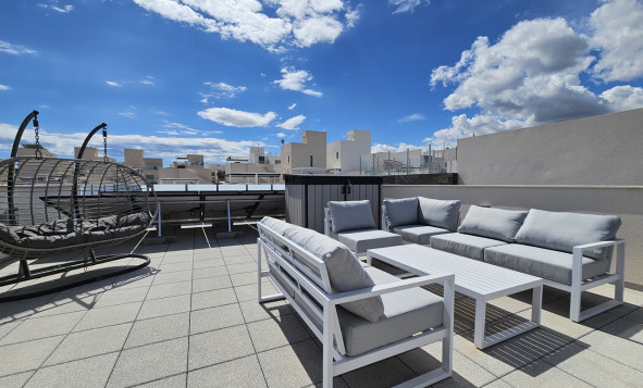 Herverkoop - 3. Halfvrijstaand huis - Villamartin - Costa Blanca Zuid