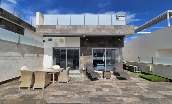 Herverkoop - 3. Halfvrijstaand huis - Villamartin - Costa Blanca Zuid