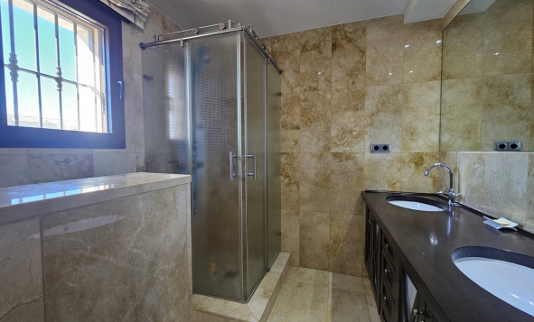 Resale - 3. Semi-detached house - La Manga - Costa Calida