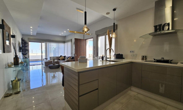 Herverkoop - 3. Halfvrijstaand huis - Villamartin - Costa Blanca Zuid