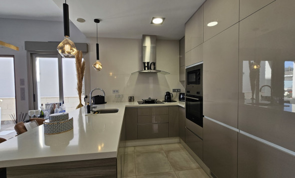 Herverkoop - 3. Halfvrijstaand huis - Villamartin - Costa Blanca Zuid