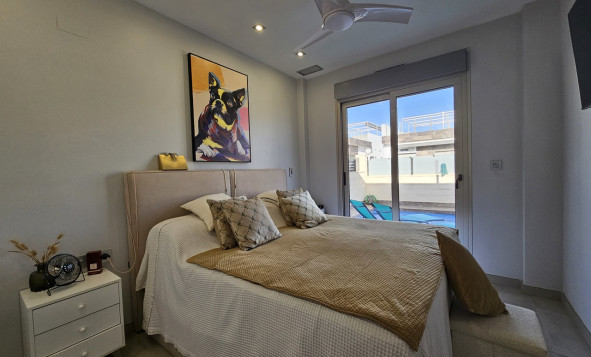 Herverkoop - 3. Halfvrijstaand huis - Villamartin - Costa Blanca Zuid