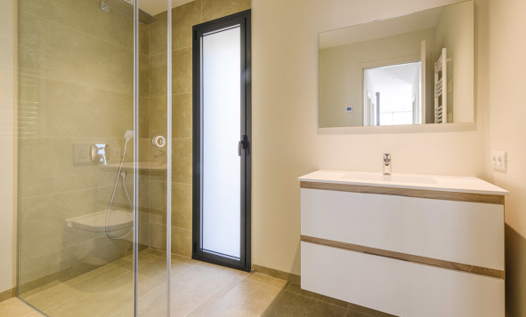 Reventa - 3. Casa pareada - Las Colinas Golf and Country Club - Costa Blanca Sur