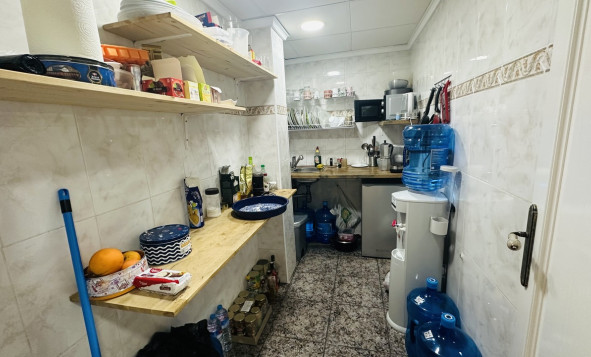 Herverkoop - Commercieel vastgoed - Torrevieja - Costa Blanca Zuid