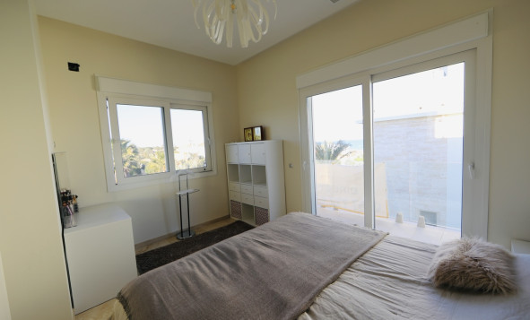 Resale - 3. Semi-detached house - La Zenia - Costa Blanca South